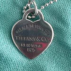 Size medium Return to Tiffany Heart Pendant: blue enamel